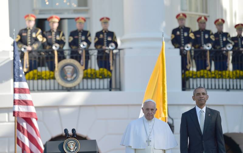 Papa Francesco alla Casa Bianca (Afp)