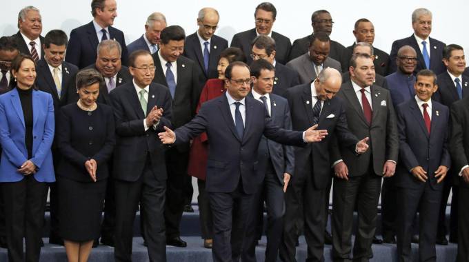 Parigi, i leader mondiali alla conferenza sul clima (Ansa)