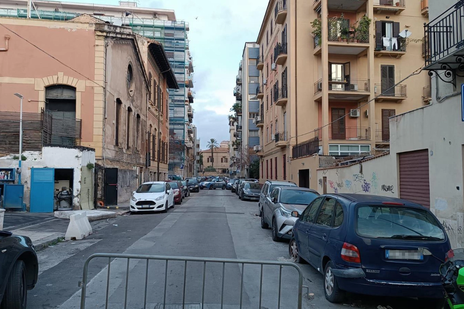 Palermo, la strada della sparatoria (Ansa)