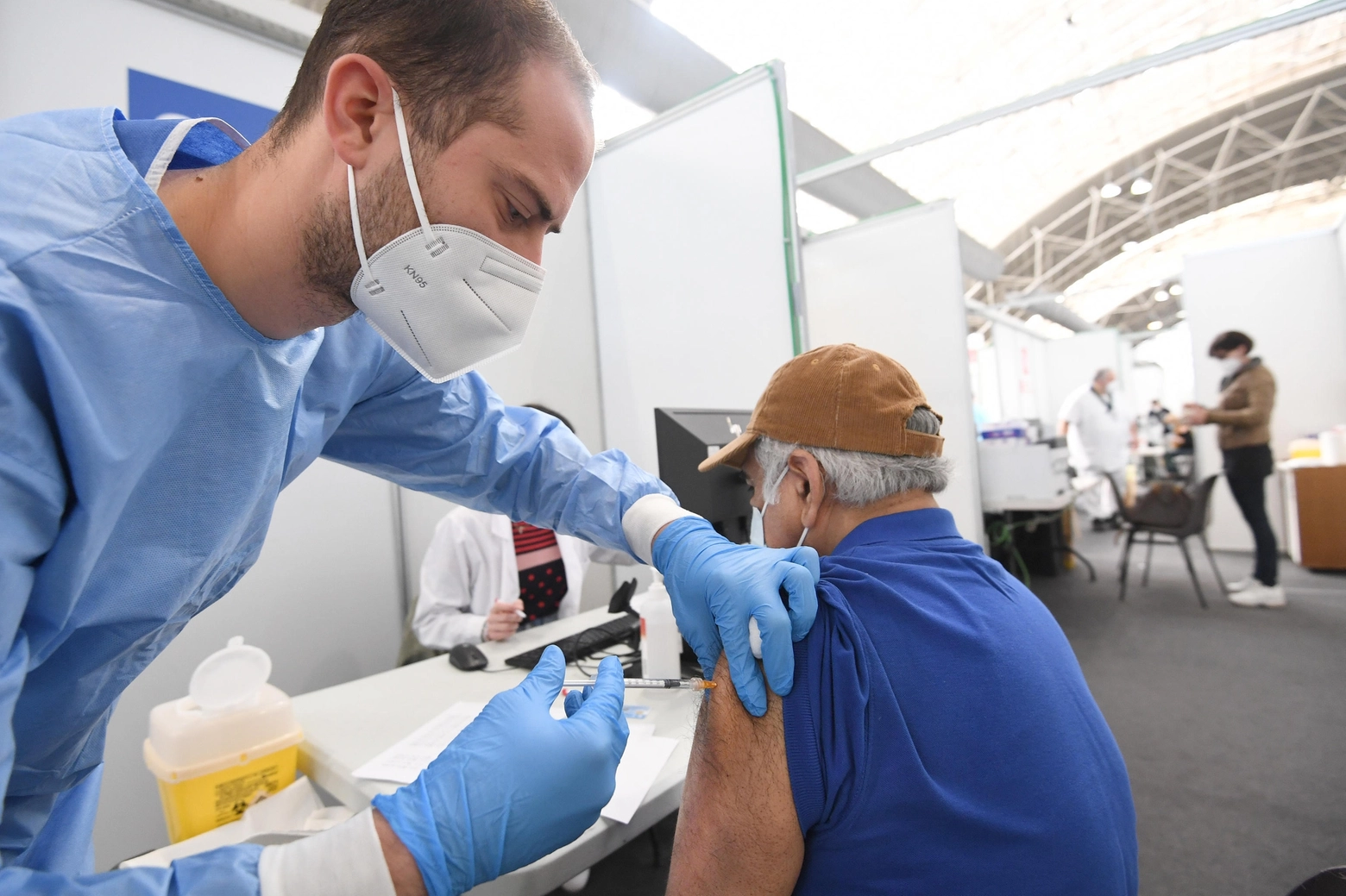 Covid, Schillaci: 'tra 15 giorni i nuovi vaccini'