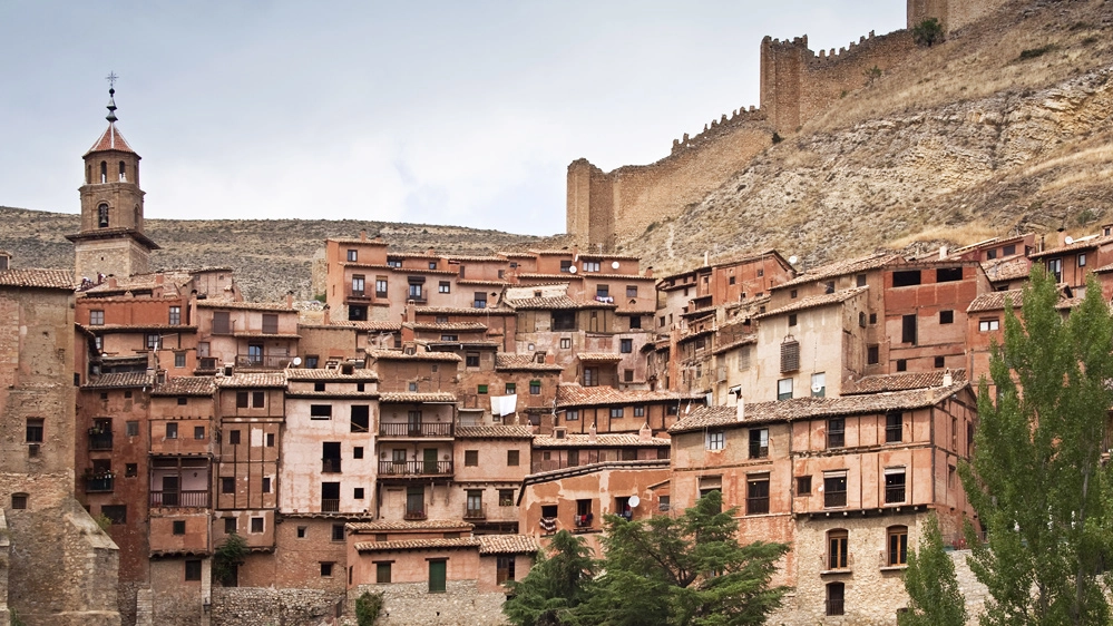 Albarracín è stato votato il borgo più bello di Spagna - Foto: imaqs/iStock