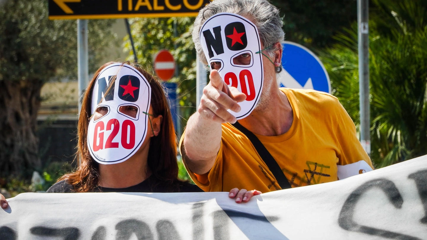 Ambientalisti contro il G20 di Napoli