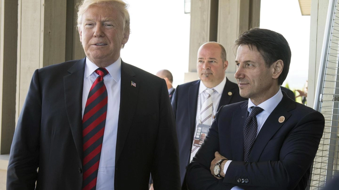 Conte e Trump al G7 (Ansa)