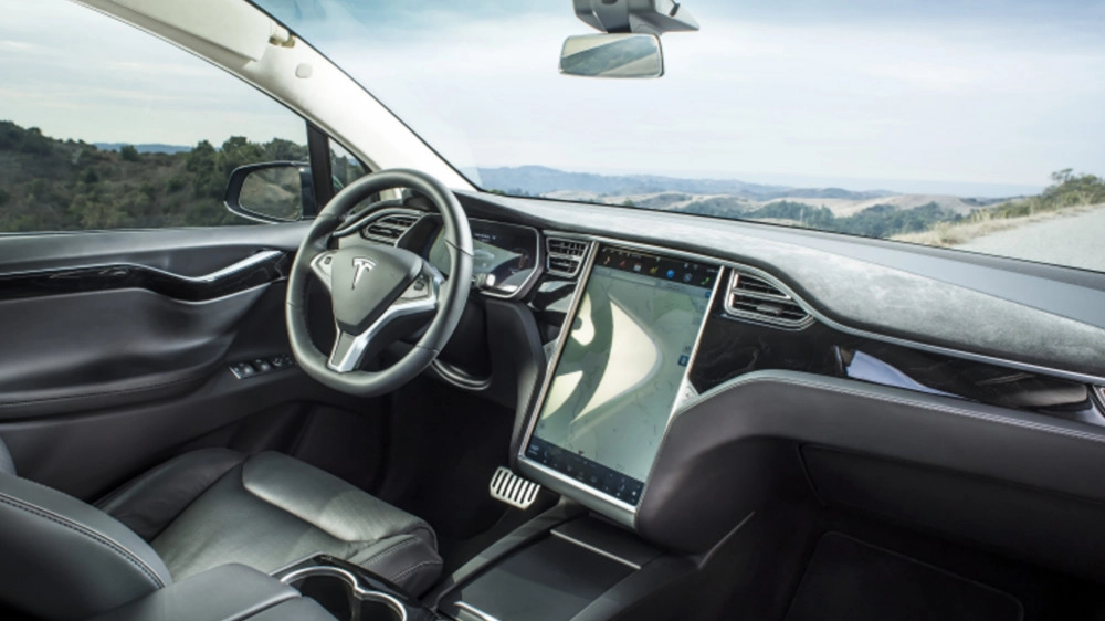 L'autopilota di Tesla evita un incidente - (Foto: Tesla Motors)
