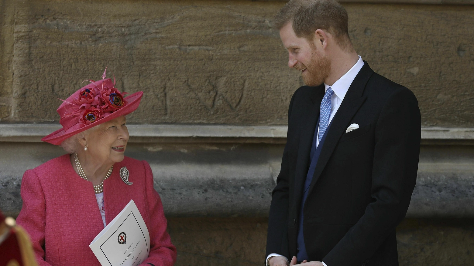 La regina Elisabetta II e il nipote Harry (Ansa)