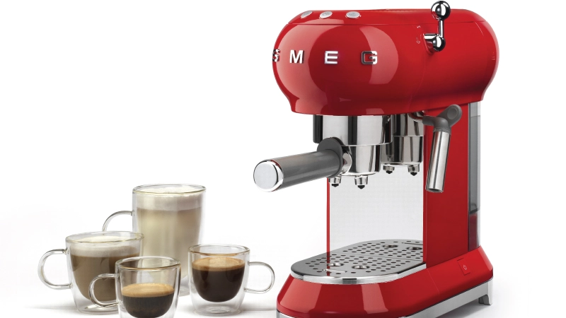 La nuova macchina per caffè espresso SMEG