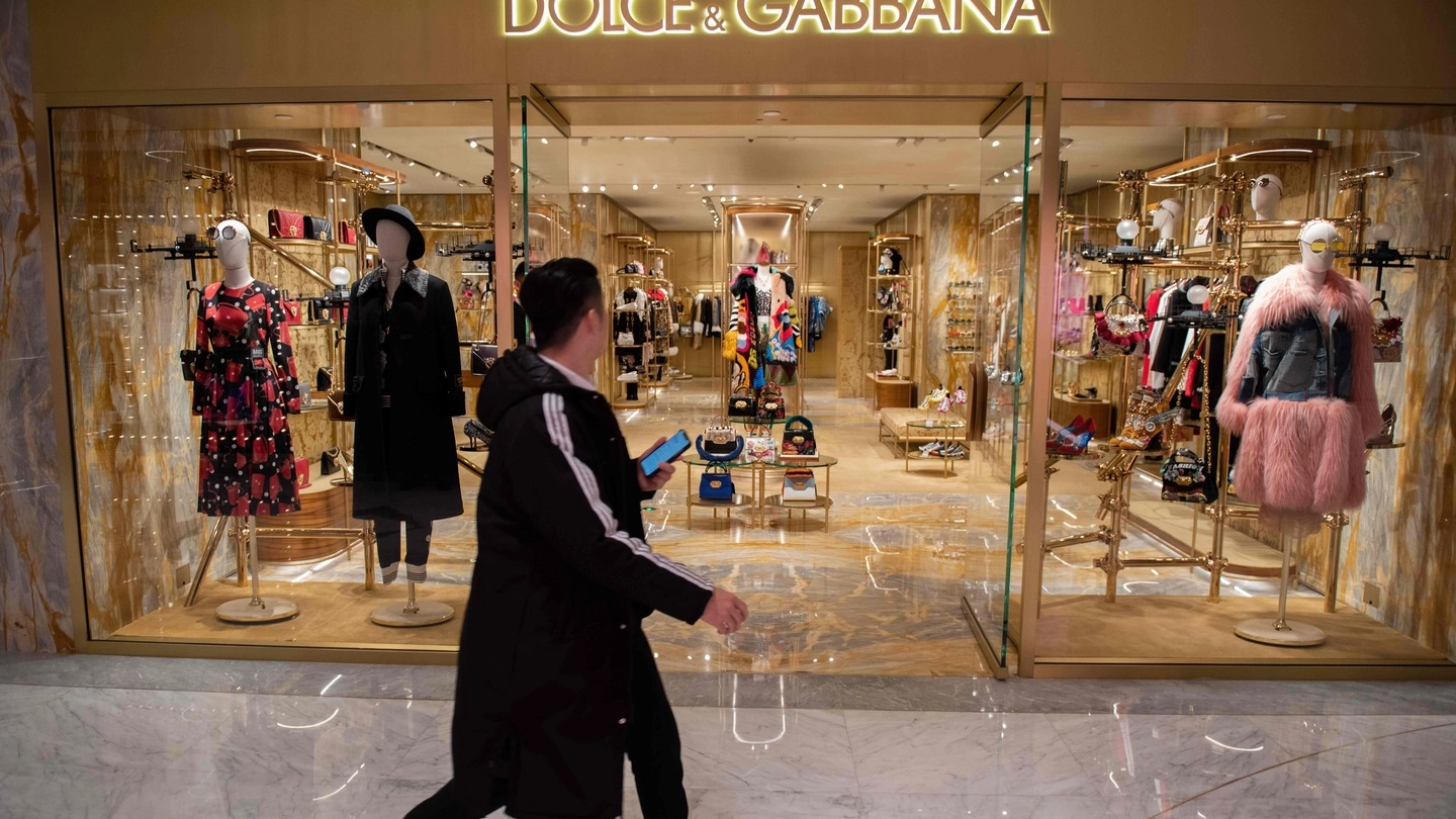 Il negozio Dolce & Gabbana a Pechino (LaPresse)