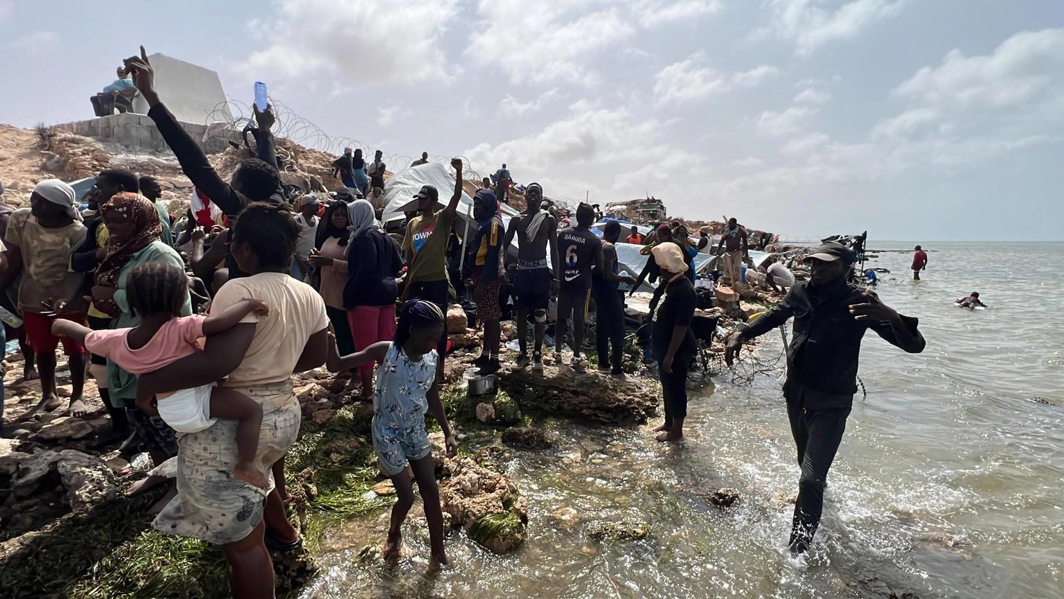 Migranti, Oim: 660 persone riportate in Libia in una settimana