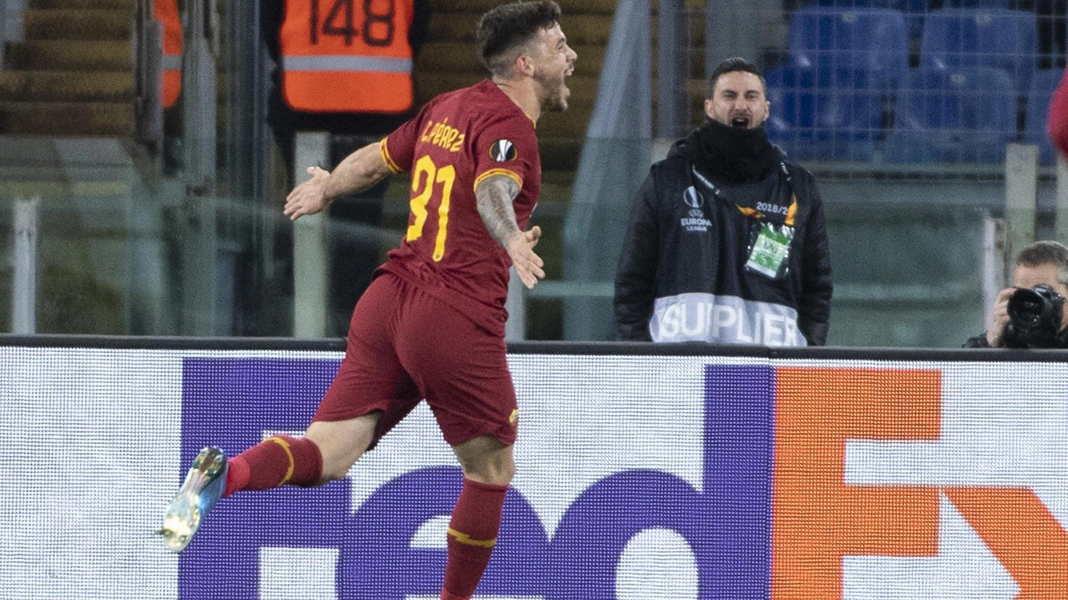 Carles Perez, l'esultanza dopo il primo gol con la Roma