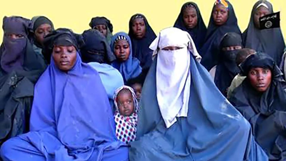 Ragazze rapite da Boko Haram in Nigeria. La foto risale al 2014 (Dire)
