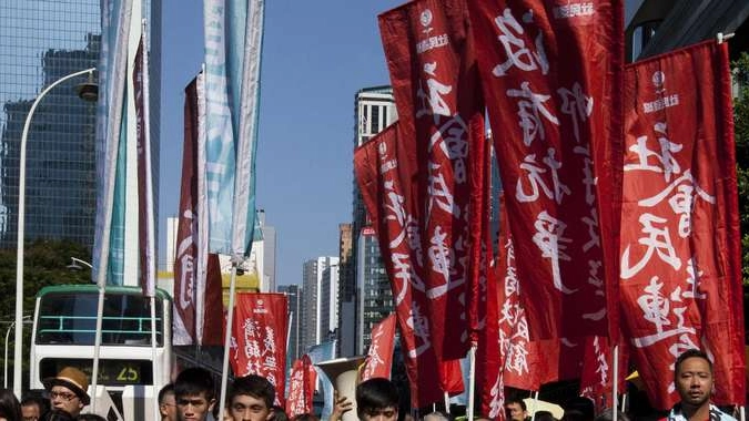 Hong Kong: marcia per leader opposizione