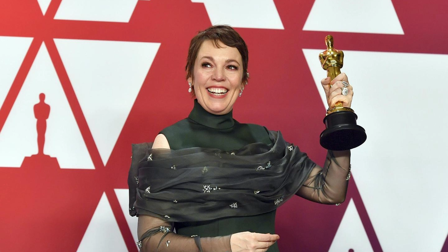 Oscar, Olivia Colman ha vinto la statuetta come miglior attrice (Ansa)