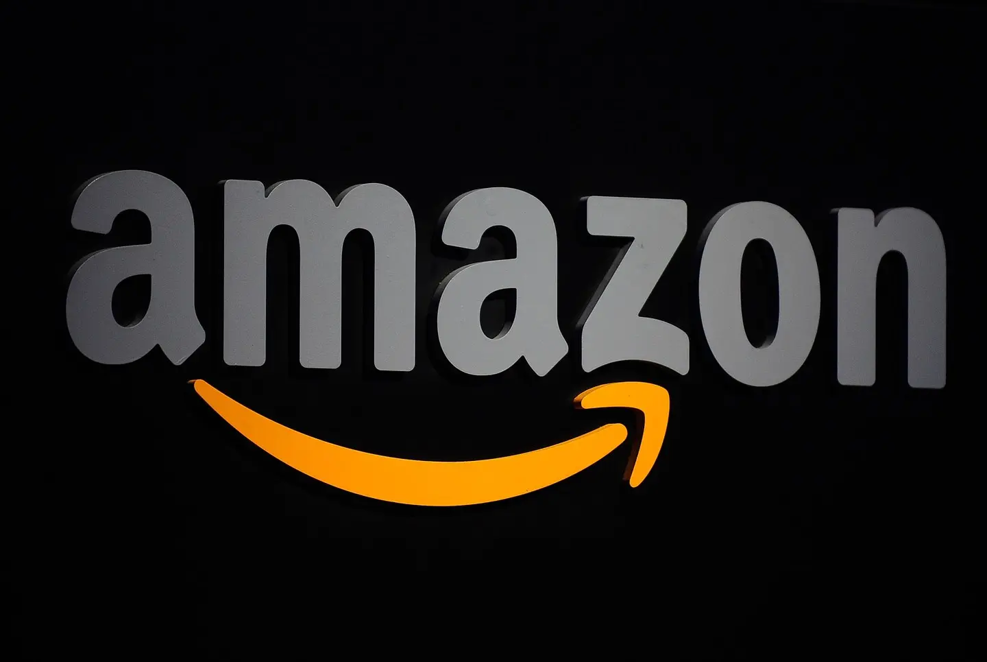 Fisco, accordo con Amazon: verserà 100 milioni