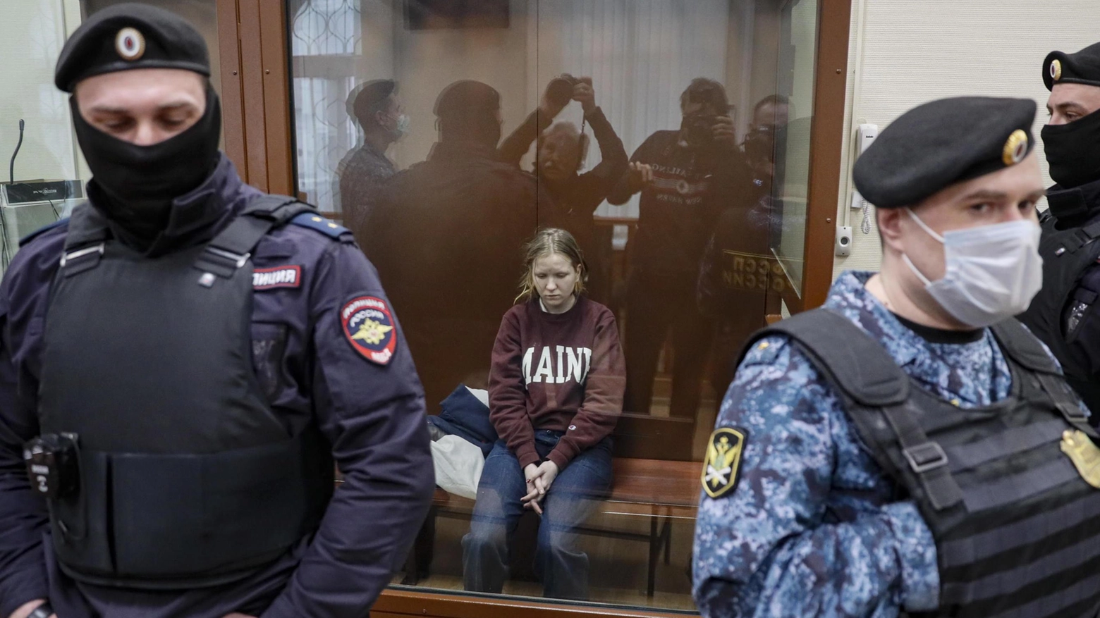 Statua bomba,  Darya parla  "Dovevo fuggire a Kiev"
