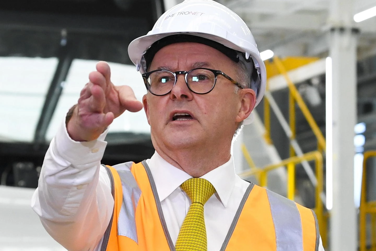Antony Albanese, 59 anni, è diventato a sorpresa il nuovo premier australiano (Ansa)