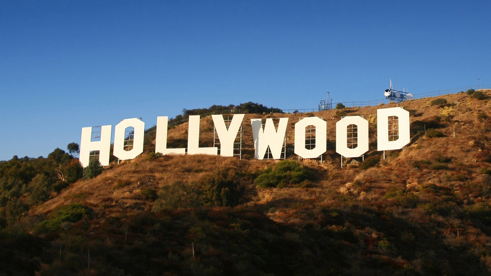 Vicino all'insegna di Hollywood le case costano il 1000% in più