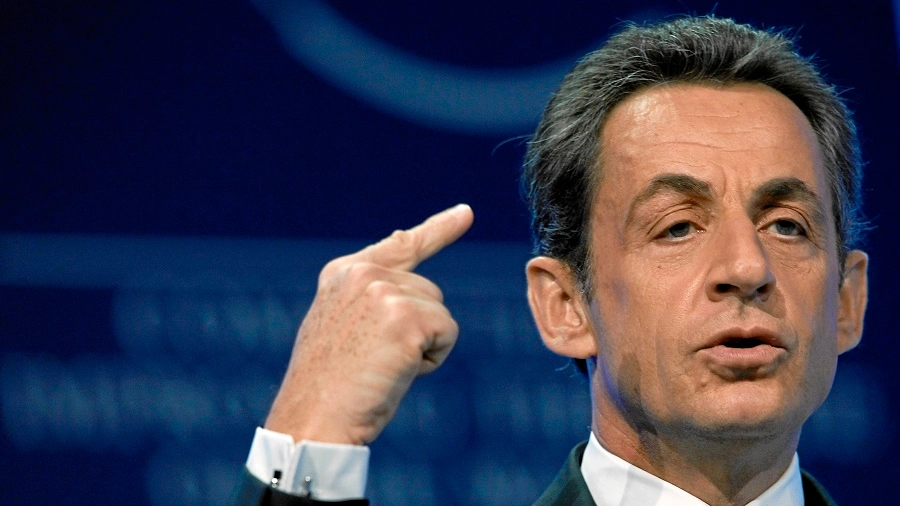 Nicolas Sarkozy è in libertà vigilata (Dire)