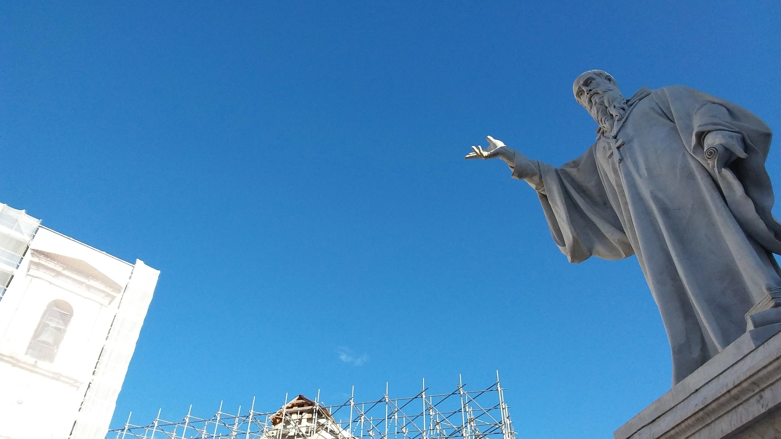 La basilica di San Benedetto a Norcia, devastata dal sisma del 2016