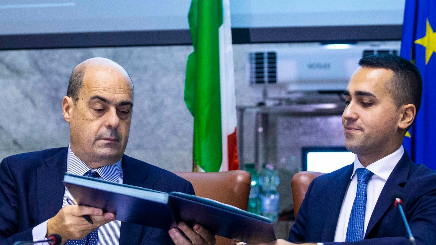 Il leader del Pd Zingaretti e il capo politico M5s Luigi Di Maio (ImagoE) 