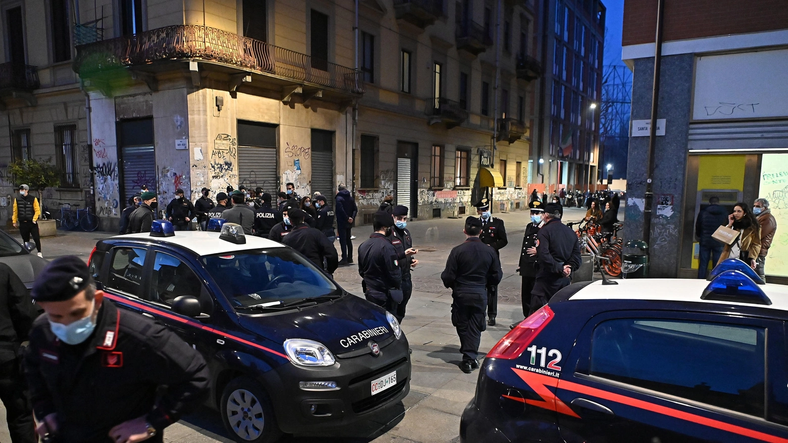 Controlli dei Carabinieri sulla movida notturna