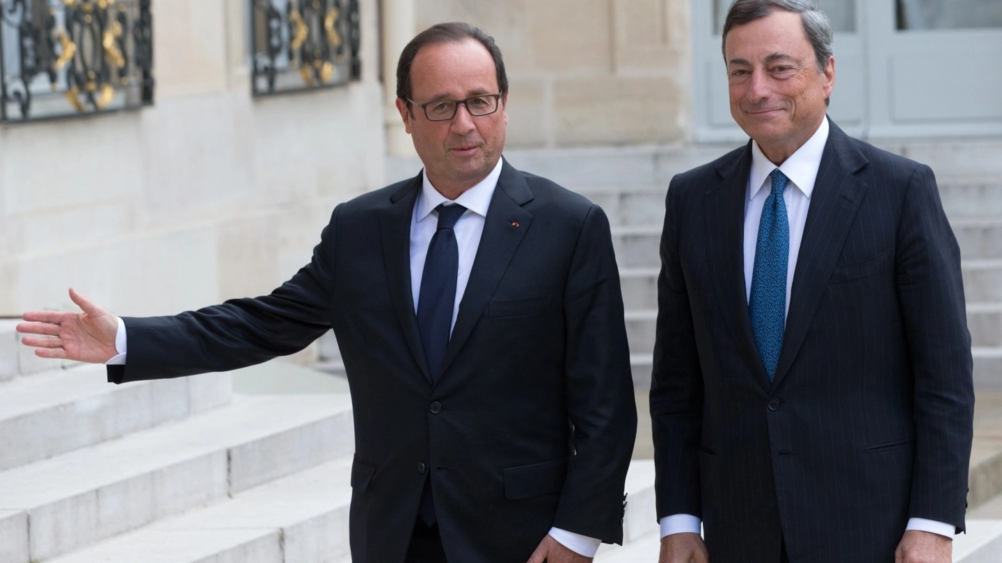 Francois Hollande e Mario Draghi (Reuters)