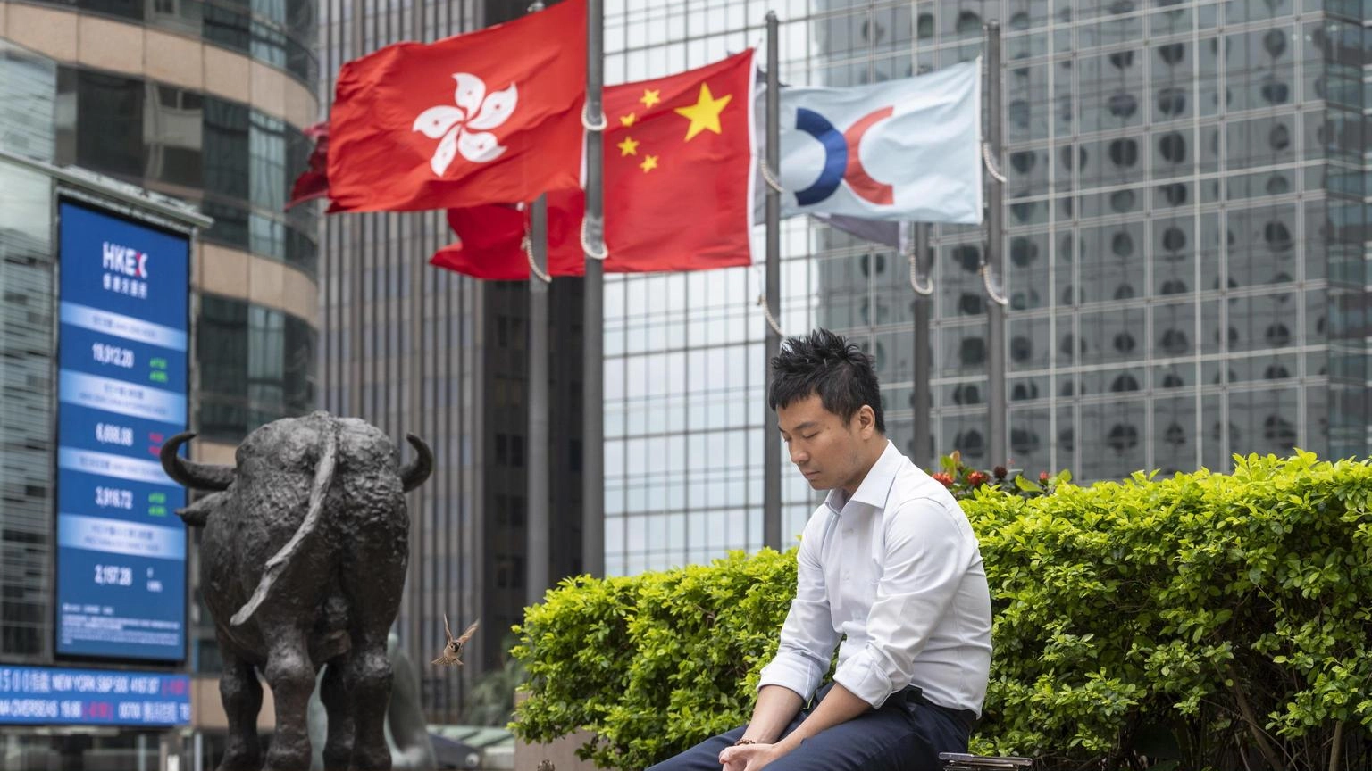 Borsa: Hong Kong negativa, apre a -0,11%