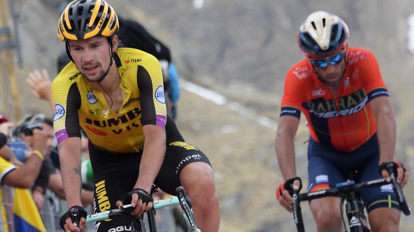 Primoz Roglic e Vincenzo Nibali nella tappa 13 del Giro (LaPresse)