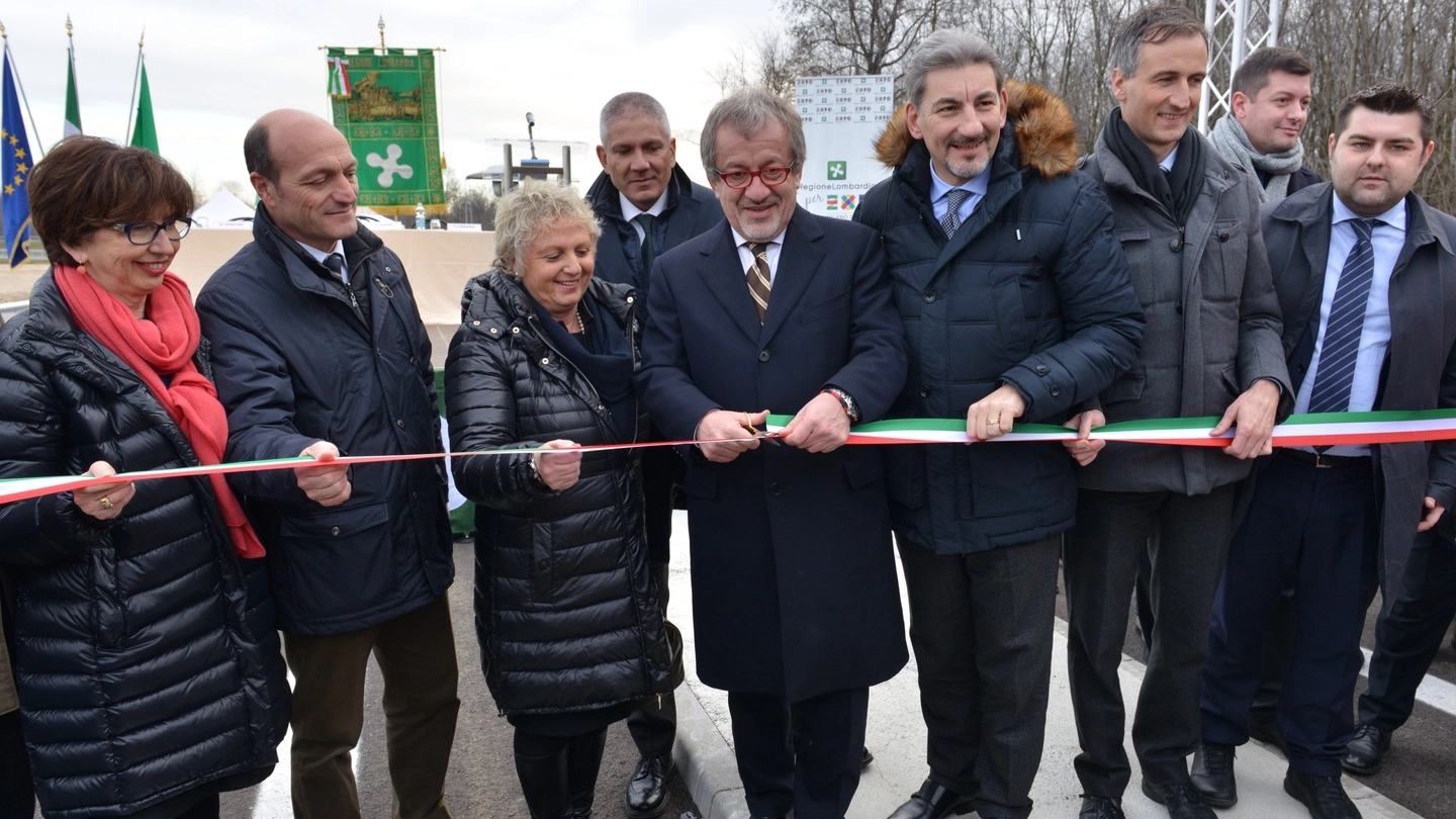 Il presidente della Regione Roberto Maroni inaugura  il tratto Cassago Magnago-Lomazzo della Pedemontana