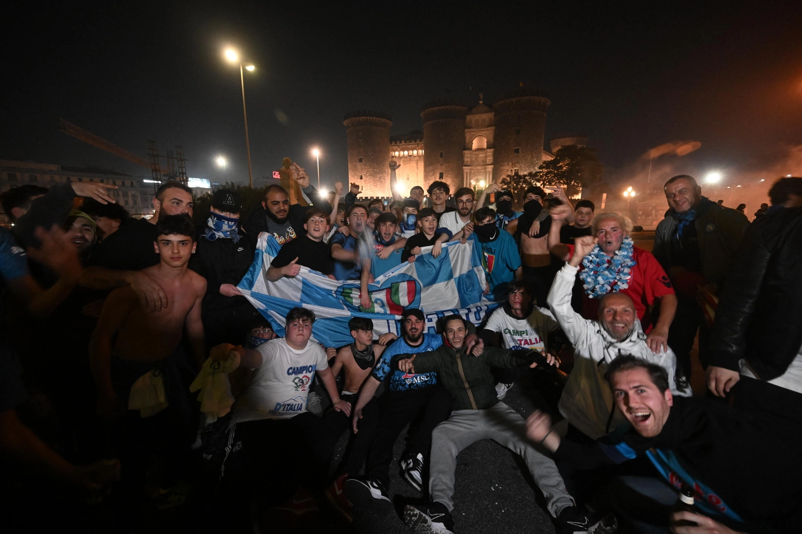 SSC Napoli’s supporters celebrate the victory of the Italian Serie A Championship (Scudetto) at the end of the match against Udinese Calcio in the centre of Naples, Italy, 04 May 2023.
ANSA/CIRO FUSCO