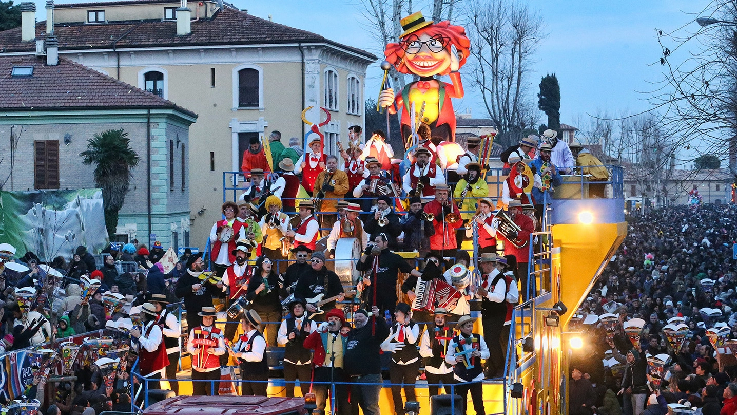 Grande folla al Carnevale di Fano (Fotoprint)
