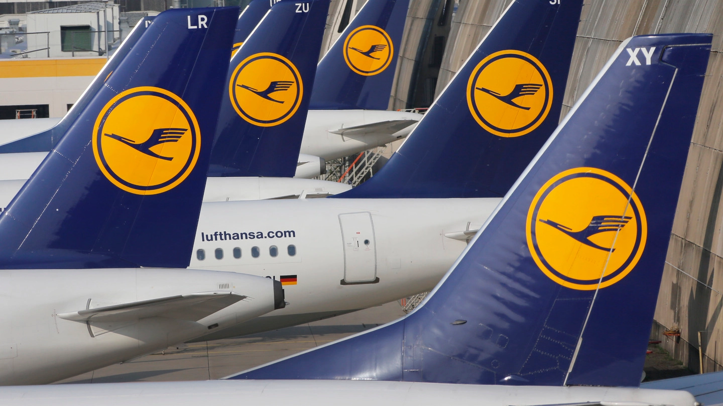 Aerei della compagnia tedesca Lufthansa (Ap)