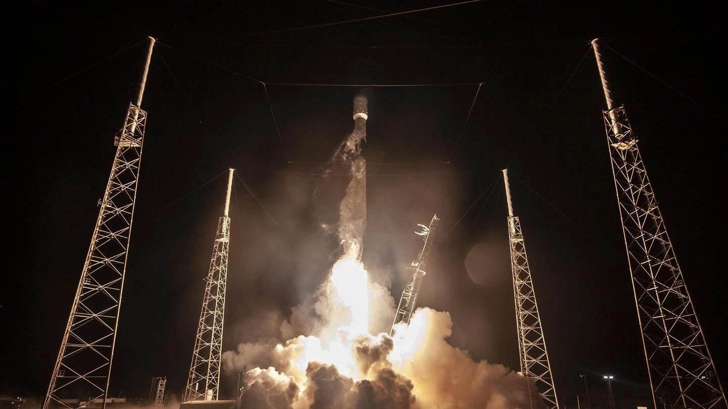 Il lancio del razzo da Cape Canaveral (Ansa)
