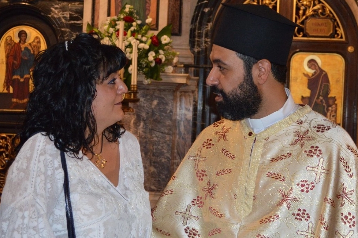Don Elìas Raji Al Bdeiwi con la moglie: è il prete sposato citato dal Papa