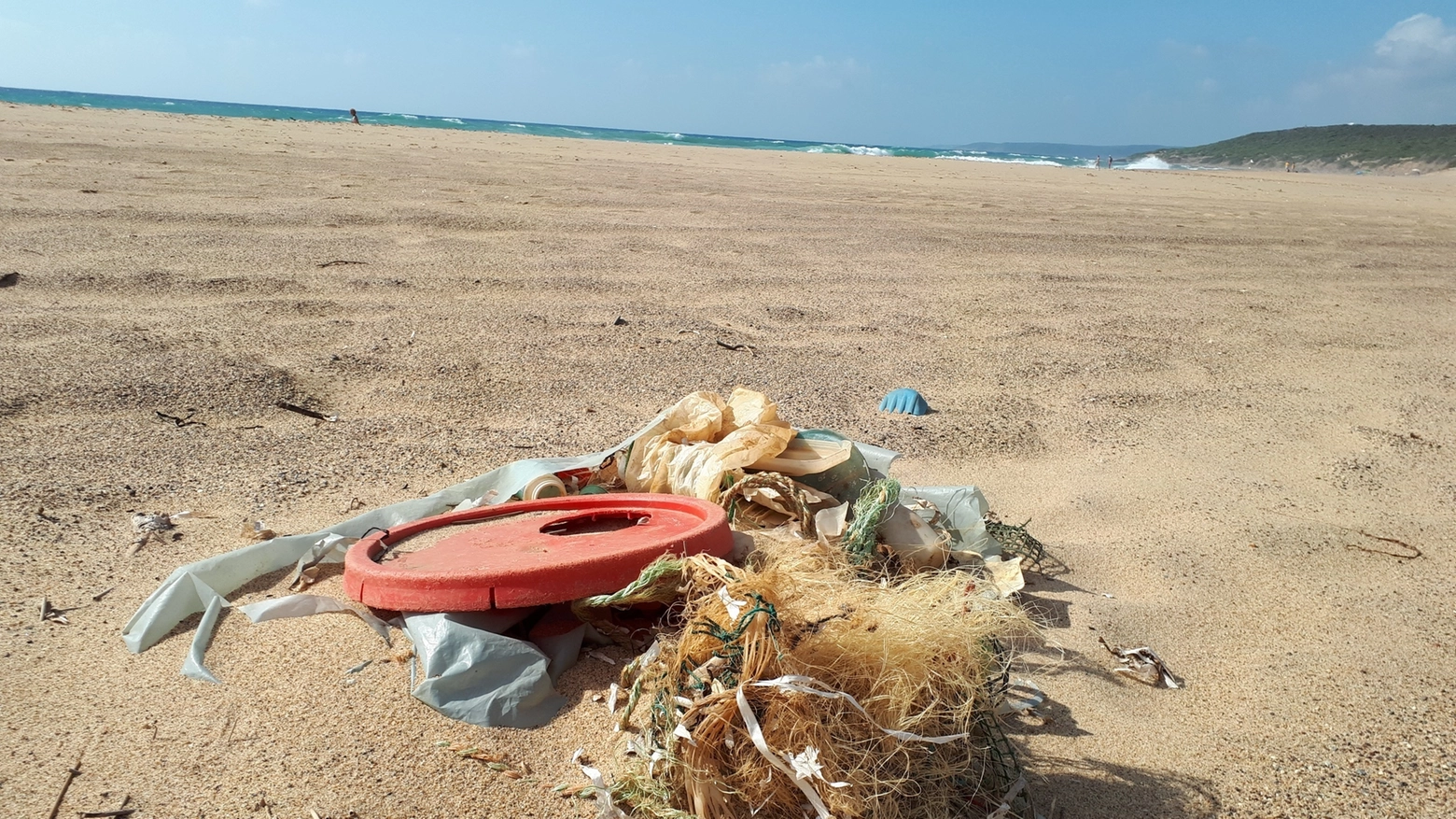 Sorrento, inquinamento a mare: recuperata una tonnellata di rifiuti