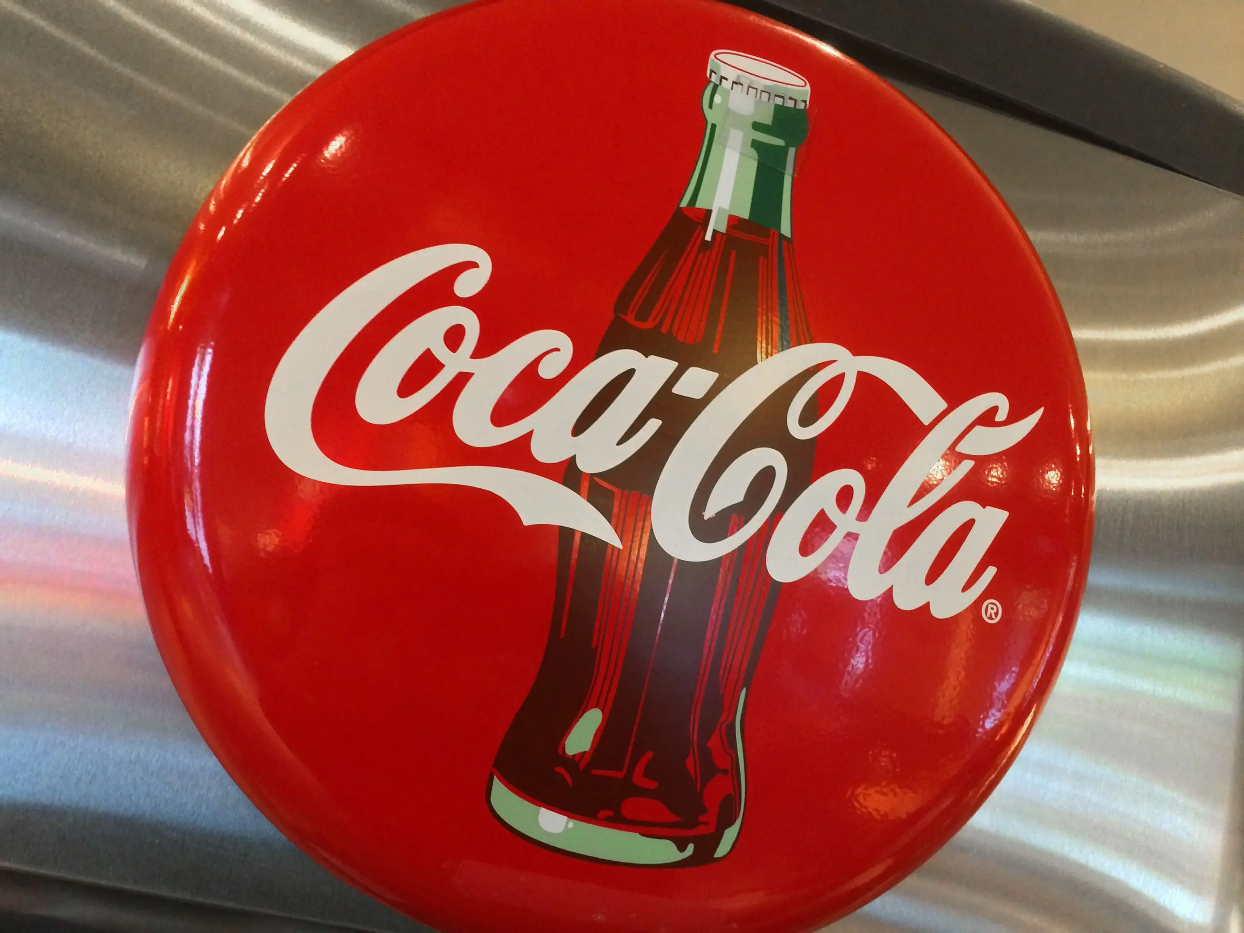 Coca-Cola, la svolta: arriva quella alcolica