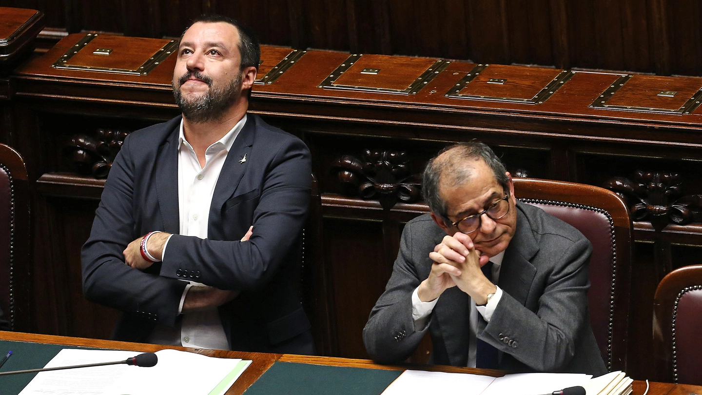 Matteo Salvini e Giovanni Tria (Imagoeconomica)