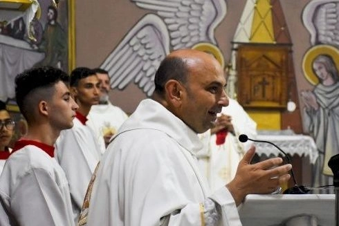 Padre Gabriel Romanelli, sacerdote argentino che vive a Gaza