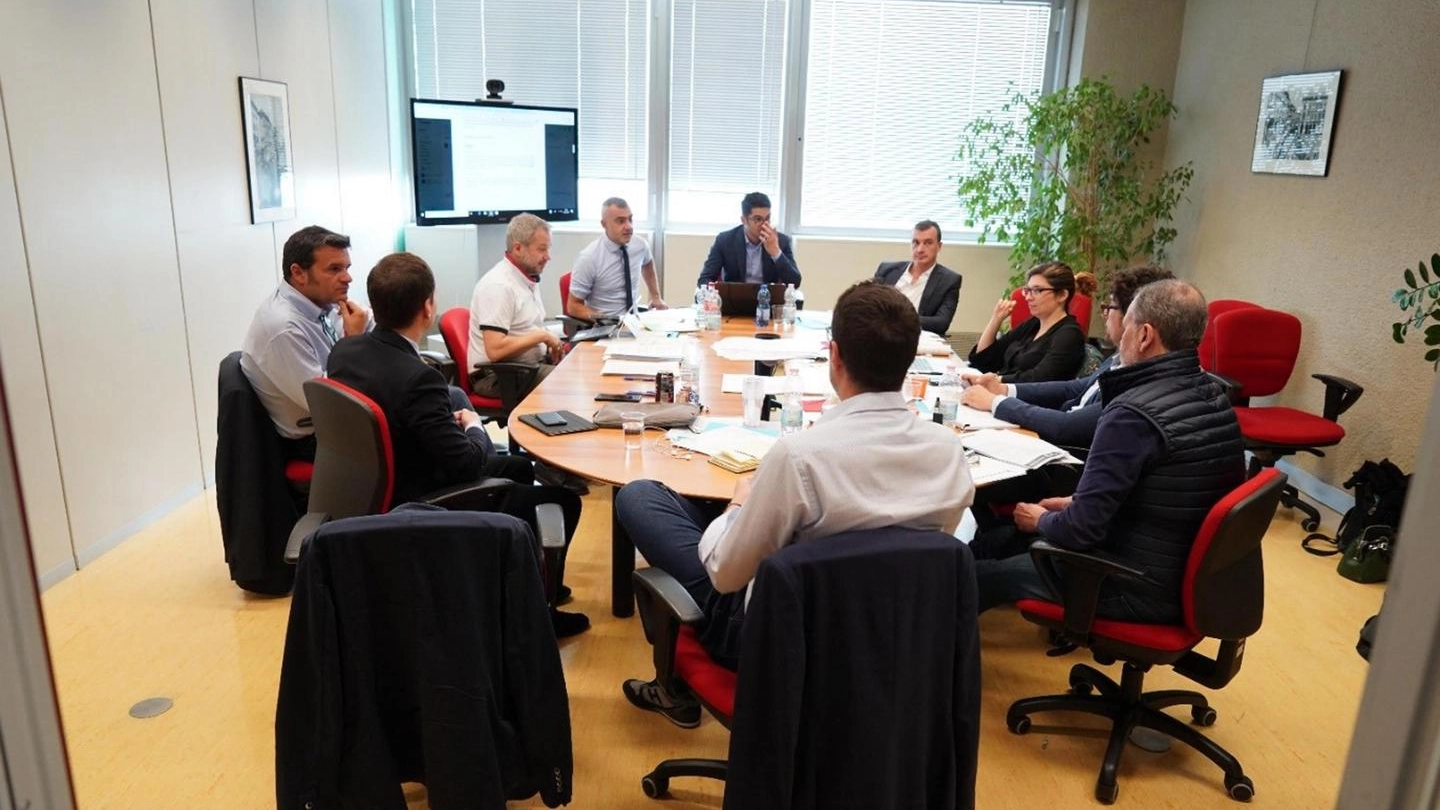 I delegati di Lega Nord e M5s a lavoro sul contratto di governo al Pirellone (Ansa)