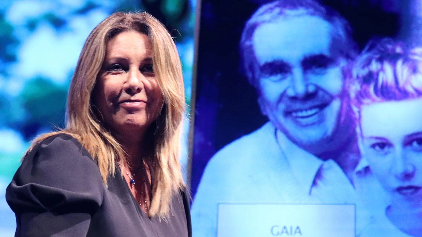 Gaia, figlia di Enzo, sul podio con il libro scritto a 40 anni dall’arresto del padre. "Carceri ancora in stato vergognoso"