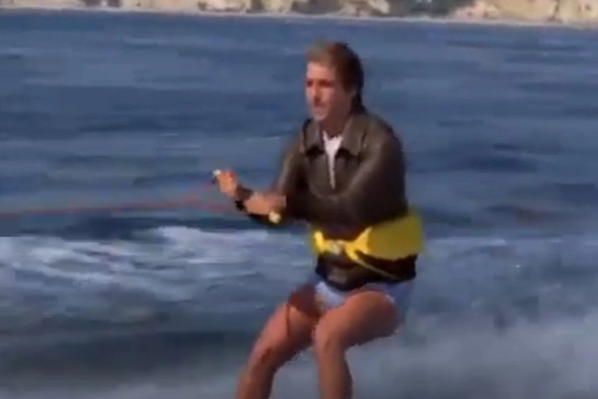 Fonzie fa sci d'acqua con la giacca di pelle, "Il salto dello squalo" 1977