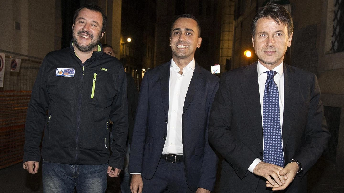 Salvini, Di Maio e Conte al termine del vertice di Palazzo Chigi (Ansa)