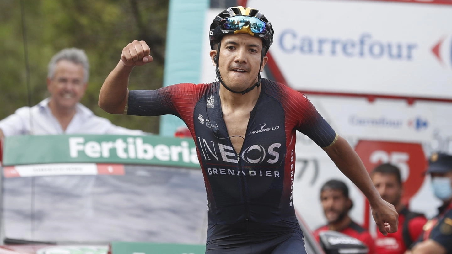 Vuelta 2022: Carapaz vince tappa 12 (Ansa)