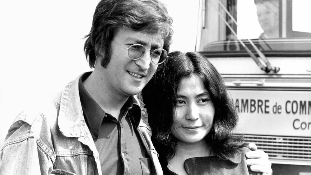 John Lennon e Yoko Ono nel 1969 – Foto: SIPA PRESS