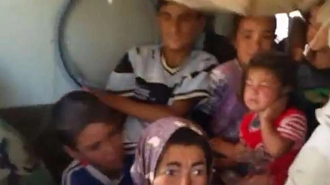 Isis, rapiti 100 donne e bimbi yazidi