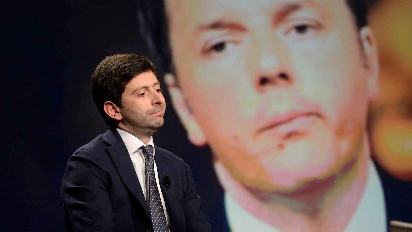 Roberto Speranza e Matteo Renzi (Imagoeconomica)