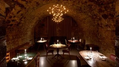 Una sala del ristorante Dina, a Gussago (Chiara Cadeddu)