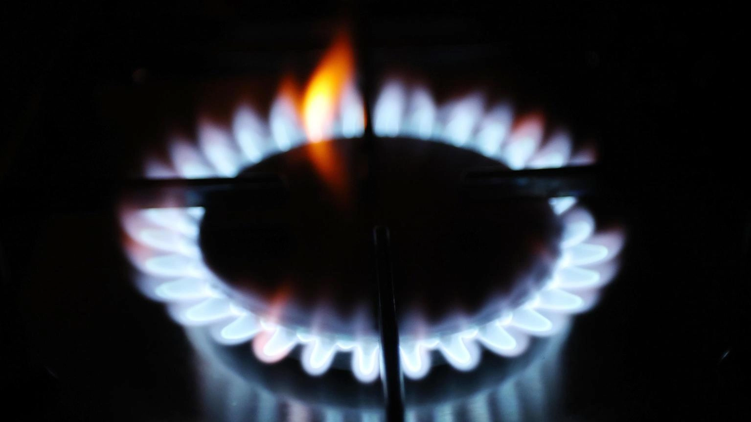 La bolletta del gas di dicembre cala del 6,7%