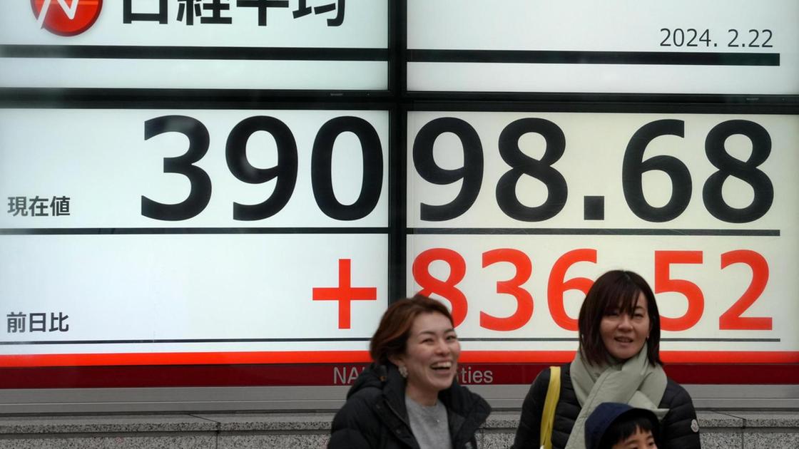 Borsa di Tokyo conferma il massimo storico in chiusura