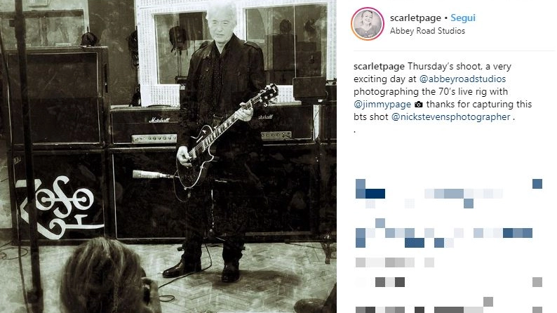 Jimmy Page ad Abbey Road, fotografato dalla figlia Scarlet (Instagram)