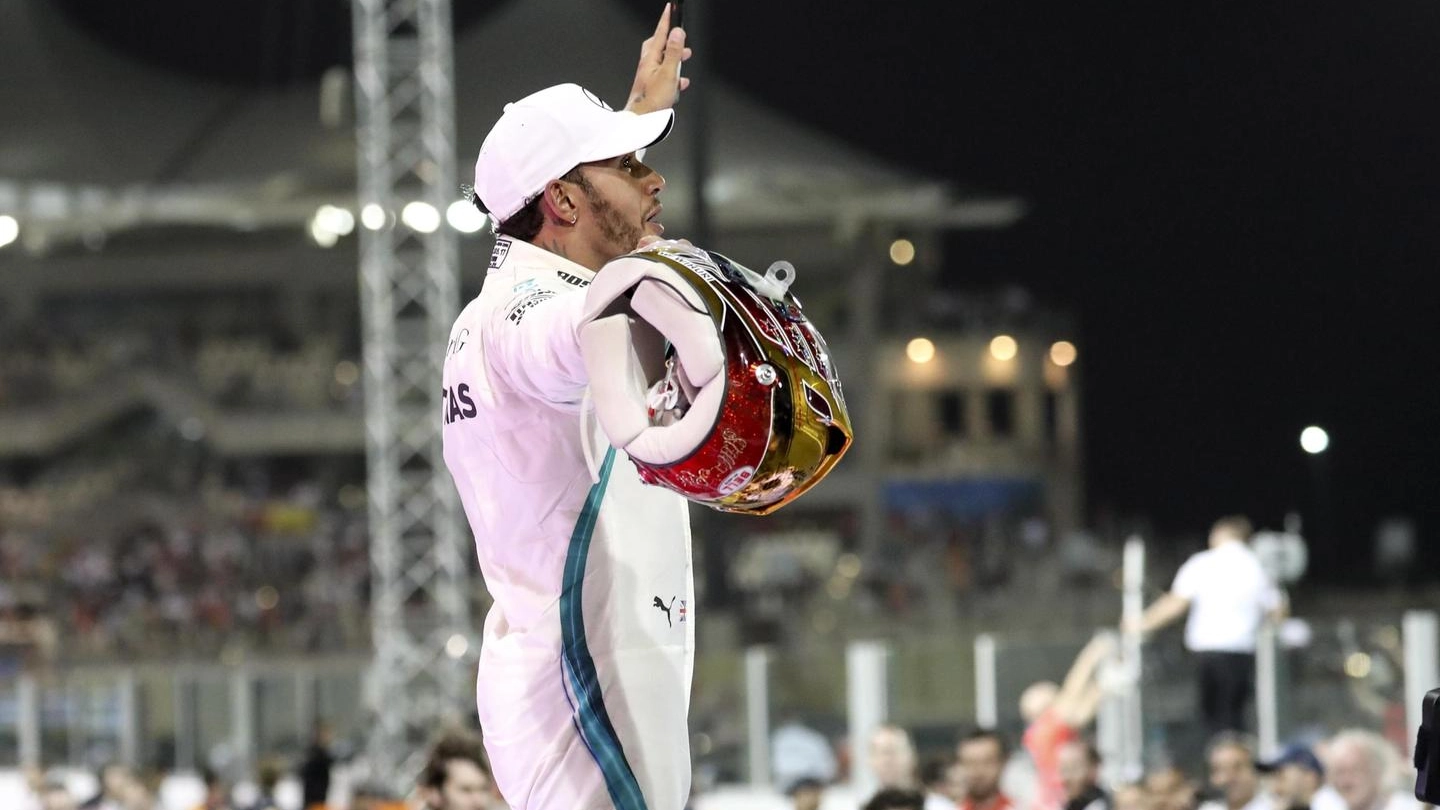 Lewis Hamilton vince anche la gara di Abu Dhabi (Ansa)